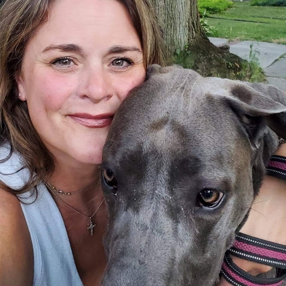 Meet your Posher, Anne - Picture 1 of 4